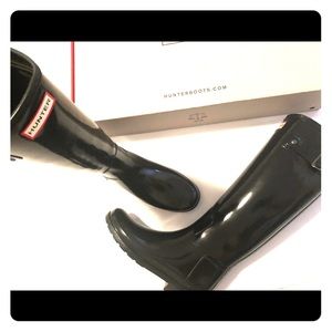 Hunter Gloss Knee High Rain Boots